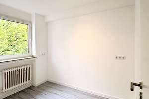 Sonnige 3,5 Zimmer mit Süd-Loggia *Aufzug *Panoramafenster *2x Home Office *Energiekl. E – Barbarossastraße 49, 41063 Gladbach, Mönchengladbach – Vorschaubild 5