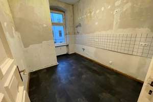 Renovierungsbedürftige 4-Zimmer-Wohnung – Gestalten Sie Ihr Traumzuhause! – Putlitzstr. 14, 10551 Moabit, Berlin – Vorschaubild 8