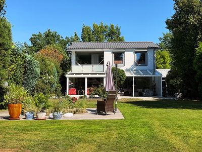 Wunderschönes Einfamilienhaus mit Wintergarten auf sonnigem Grundstück in Hamburg-Boberg / Erbpacht