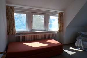 1 - Familienhaus mit teilbewohnbarem Souterrain, Dachterrasse,  Süd-/West-Terrasse und gr. Garage – 27474 Cuxhaven – Vorschaubild 16