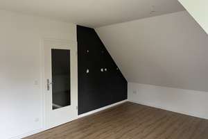 Viel Freiraum: 4-Zimmer-Wohnung in Hamburg-Sasel – Gemeinweide 10, 22393 Sasel, Hamburg – Vorschaubild 18