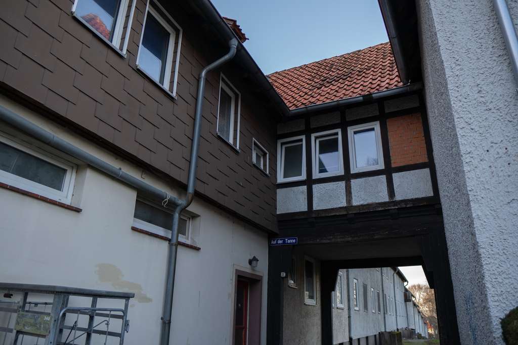 Immobilie in Salzgitter - Mehrfamilienhaus mit Gewerbeeinheit in Salzgitter- Gebhardshagen - Bild 3