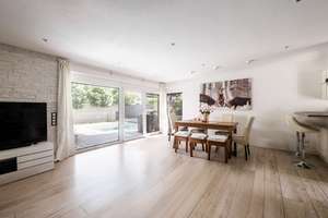 Design, Raum und Flexibilität – eine moderne Bauhausvilla mit Pool für alle Lebensphasen – Die vollständige Adresse der Immobilie erhältst du vom Anbieter., 81825 Gartenstadt Trudering, München – Vorschaubild 3