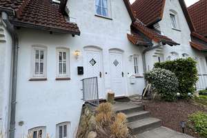 ++ EIN HAUS - ZWEI WOHNEINHEITEN ++ 
Charmantes Reihenhaus in ruhiger, grüner und strandnaher Lage! – Die vollständige Adresse der Immobilie erhältst du vom Anbieter., 23743 Grömitz – Vorschaubild 2