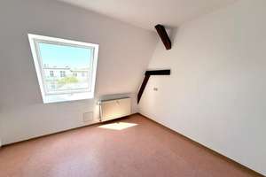Charmante 4-Raum-Dachgeschosswohnung mit Loggia und sichtbaren Balken in Stadtfeld Ost – Schenkendorfstr. 9 , 39108 Stadtfeld Ost, Magdeburg – Vorschaubild 14