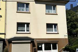 Schöne und modernisierte 1-Raum-Dachgeschosswohnung in Wuppertal