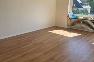 Lebendig wohnen in Köln: 3-Zimmer-Wohnung in Ossendorf