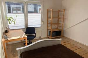 Viel Licht und Raum - ruhige Dachgeschosswohnung mit besonderem Charme und hervorragender Anbindung – Die vollständige Adresse der Immobilie erhältst du vom Anbieter., 40589 Wersten, Düsseldorf – Vorschaubild 21