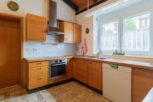 Lauenburg: Beeindruckendes Haus mit traumhaftem Elbblick, großem Grundstück und Einliegerwohnung! – Herzogtum Lauenburg (Kreis) – Vorschaubild 11