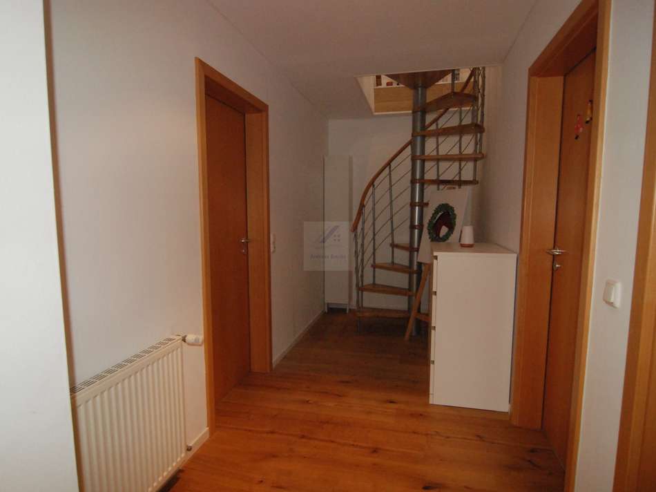 DG Treppe zum Spitzboden