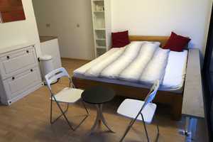Sehr schönes helles und möbliertes 1-Zi-Apartment am Olympiapark – Pickelstraße 12, 80637 München – Vorschaubild 2