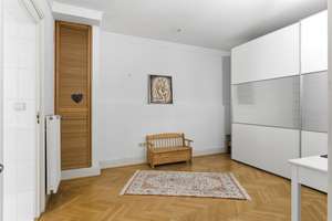 Stilvolles Gründerzeithaus mit 341m² Wohnfläche verteilt auf drei Wohneinheiten im Bonner Zentrum – Die vollständige Adresse der Immobilie erhältst du vom Anbieter., 53111 Bonn-Zentrum, Bonn – Vorschaubild 31