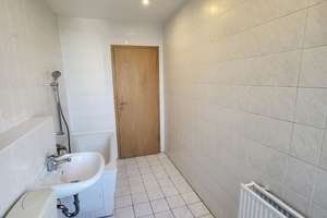 *Lichtdurchflutete 3-Zimmerwohnung + große Küche + Wannenbad + Einbauküche als Option! – Alt Fermersleben 77, 39122 Fermersleben, Magdeburg – Vorschaubild 13