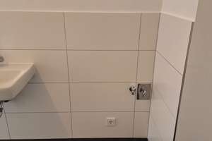 Einziehen und wohlfühlen - Dachausbau in ruhiger Lage - Sofort bezugsfrei – Kuckhoffstraße 68, 13156 Niederschönhausen, Berlin – Vorschaubild 10