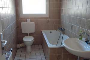 3-Zimmerwohnung (1. OG) im Herzen Gelsenkirchens zu vermieten! – Schwäbische Str. 11, 45881 Schalke, Gelsenkirchen – Vorschaubild 8
