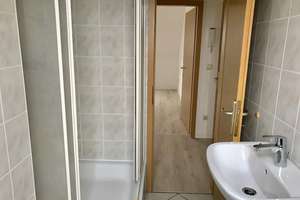 +++  moderne Einbauküche hat Sie auch  +++  Dusche  +++ – Clausstraße 98, 9126 Lutherviertel, Chemnitz – Vorschaubild 3