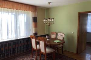 Sehr schönes freistehendes Einfamilienhaus/ Stadtvilla in beliebter Wohnlage mit Garten+ Garage – Immischstraße 1, 99510 Apolda – Vorschaubild 12