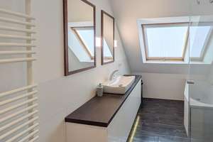 105m² klimatisierte Dachgeschosswohnung in Berlin-Friedenau – Die vollständige Adresse der Immobilie erhältst du vom Anbieter., 12161 Friedenau, Berlin – Vorschaubild 12