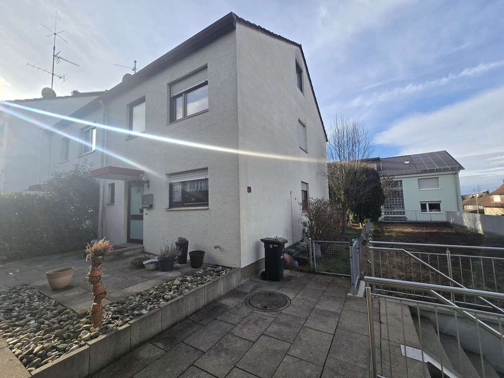 Immobilie in Magstadt - Reiheneckhaus mit Terrasse,Garten und Balkon - Bild 4