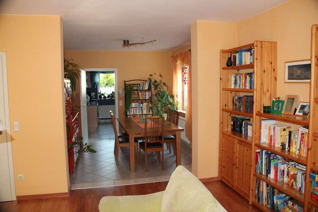 Immobilie in Polch - Familienfreundliche Doppelhaushälfte mit Garage in ruhiger Wohnlage von Polch - Bild 3