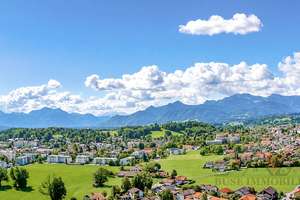 Wohnen mit Seele und Weitblick: Lichtdurchflutete 3 -Zimmer-Wohnung mit Kampenwand-Blick – Die vollständige Adresse der Immobilie erhältst du vom Anbieter., 83209 Prien am Chiemsee – Vorschaubild 24