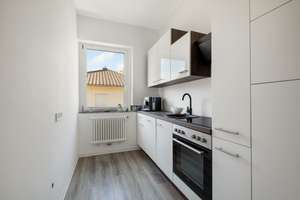 Familienidylle im Grünen: Mehrgenerationenhaus mit 2 Einliegerwohnungen auf weitläufigem Grundstück – Die vollständige Adresse der Immobilie erhältst du vom Anbieter., 12623 Kaulsdorf, Berlin – Vorschaubild 8