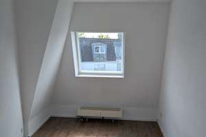 3-Zimmer-Dachgeschosswohnung mit Balkon in Mönchengladbach – Konzenstraße 77, 41063 Eicken, Mönchengladbach – Vorschaubild 8