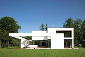 - Prämierte Architektur - Im puristischen Design gebaute, exklusive Bauhausvilla – Die vollständige Adresse der Immobilie erhältst du vom Anbieter., 82319 Starnberg – Vorschaubild 1