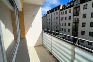 Modernisierte 1-Zimmer-Wohnung mit separater Küche und sonnigem Süd-Balkon