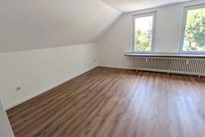 +++ Schöne  renovierte 52 m² 2-Zimmer  DG-Wohnung in Aplerbeck +++