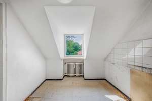 Renovierungsbedürftige Dachgeschosswohnung mit viel Potenzial – Die vollständige Adresse der Immobilie erhältst du vom Anbieter., 80689 Sankt Ulrich, München – Vorschaubild 12