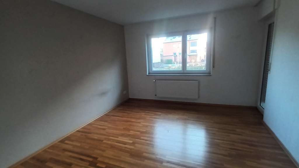 Immobilie in Leutenbach - Mehrgenerationenwohnen mit Garten - Bild 4