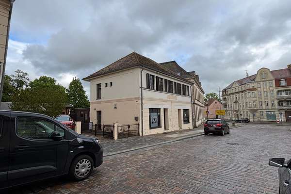 Wohnen und Arbeiten unter einem Dach in Torgau !!
