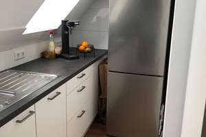 Lichtdurchflutete, sanierte 3,5-Zimmer-Maisonette-Wohnung mit Einbauküche in Stuttgart – Die vollständige Adresse der Immobilie erhältst du vom Anbieter., 70437 Zazenhausen, Stuttgart – Vorschaubild 10