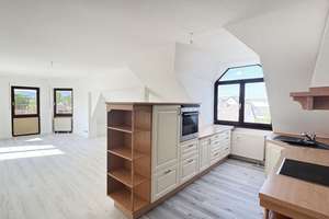 Einziehen und wohlfühlen - Traumhafte Maisonettewohnung mit Taunusblick im Herzen von Oberursel – Die vollständige Adresse der Immobilie erhältst du vom Anbieter., 61440 Oberursel (Taunus) – Vorschaubild 3