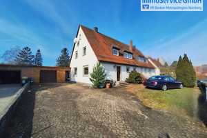 Renovierungsbedürftige DHH mit zwei getrennten Wohnungen auf schönem Grundstück mit Garten und Pool – Nürnberg – Vorschaubild 1