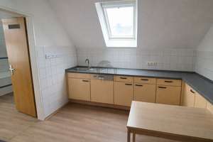 ATTRAKTIVE KAPITALANLAGE IM HERZEN VON OLDENBURG – VOLLVEMIETETES ZWEIFAMILIENHAUS – Die vollständige Adresse der Immobilie erhältst du vom Anbieter., 26135 Osternburg, Oldenburg (Oldenburg) – Vorschaubild 9