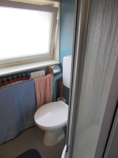 Badezimmer 1. OG Badezimmer 1. OG