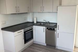 Charmante 2-Zimmer-Wohnung im Dachgeschoss am Dreiecksplatz in Kiel – Koldingstraße 8, 24105 Brunswik, Kiel – Vorschaubild 3
