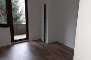 MA-Lindenhof eine schöne und helle 2-Zimmerwohnung mit Balkon – Eichelsheimerstrasse 5, 68163 Lindenhof, Mannheim – Vorschaubild 2