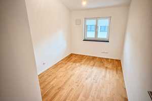 Repräsentatives Doppelhaus mit Toskana Feeling - beeindruckende 6 Zimmer erwarten Sie! – München (Kreis) – Vorschaubild 23