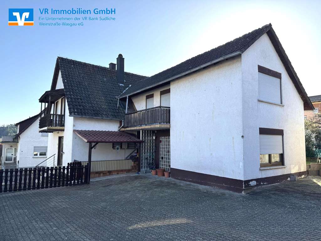 Immobilie in Fischbach bei Dahn - Großzügiges Ein- bis Zweifamilienwohnhaus in sehr ruhiger und familienfreundlicher Lage - Bild 3