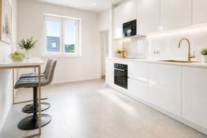 DACHGESCHOSS-WOHNUNG IN BLASEWITZ - BEZUG IN 2 MONATEN – 1277 Blasewitz (Stadtteil), Dresden – Vorschaubild 2