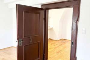Altstadtjuwel nahe der Steinernen Brücke - Attraktive 3,5-Zimmer-Eigentumswohnung in Regensburg – Die vollständige Adresse der Immobilie erhältst du vom Anbieter., 93047 Innenstadt, Regensburg – Vorschaubild 6
