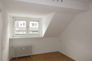 Helle 3-Zimmer-Wohnung in ruhiger Lage in Düsseldorf-Pempelfort – 40477 Pempelfort, Düsseldorf – Vorschaubild 3