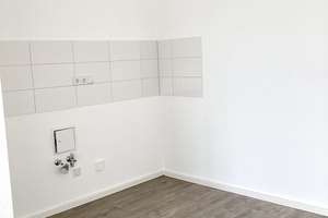 Zentrale 2-Zimmer-Wohnung mit Balkon, offener Küche und Badewanne! – Grunaer Str. 18, 1069 Pirnaische Vorstadt, Dresden – Vorschaubild 3