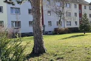 Modernisierte 3-Zimmer-Wohnung mit Balkon in Deutz, Köln