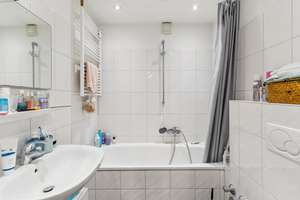 Begehrte Südstadtlage, cleverer Grundriss, attraktive Aussichten – charmante 2-Zimmer-Wohnung – 50677 Neustadt/Süd, Köln – Vorschaubild 6