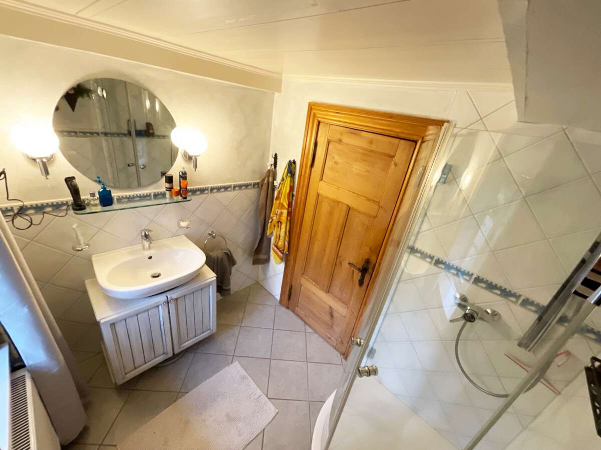 Immobilie in Risum-Lindholm - Reetdachkate mit historischem Flair & Gartenidylle vereint - Bild 8