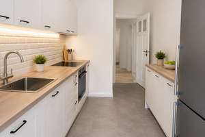 Modernisierte 2-Zimmer-Wohnung mit neuer Einbauküche nahe Rosenthaler Platz – Die vollständige Adresse der Immobilie erhältst du vom Anbieter., 10119 Mitte (Ortsteil), Berlin – Vorschaubild 4